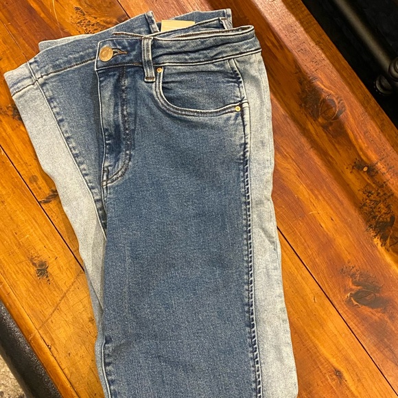 KUT Ana Flare - Picture 7 of 7